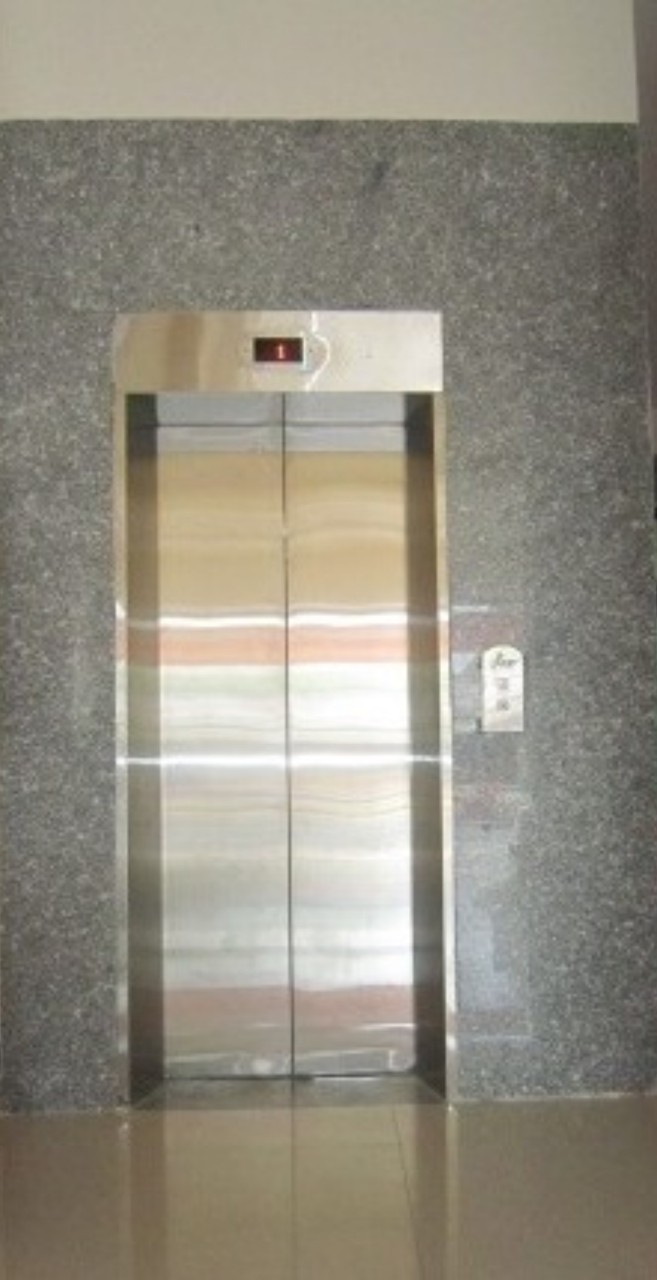Tôi cho thuê nhà mới, hai cửa đi,vỉa hè, 113m2- 5T, Chùa Láng_45 Tr - Ảnh chính